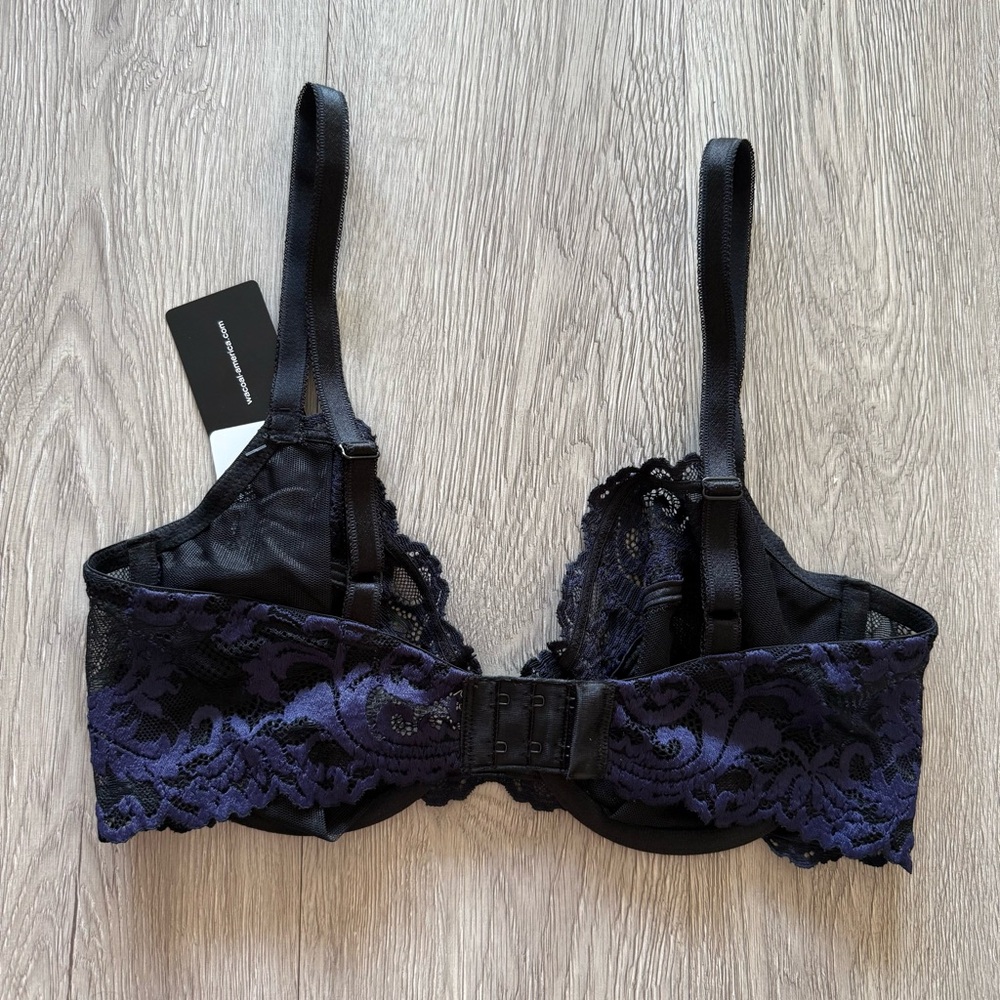 Wacoal Instant Icon Lace Underwire Bra in Eclipse - Picture 6 of 13